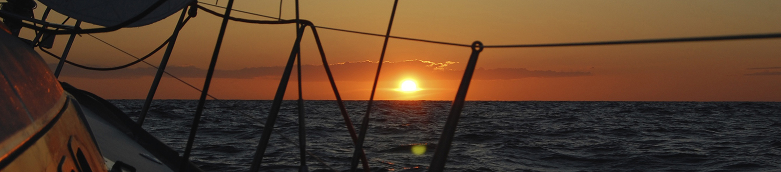 Barcelona. Sea. Mar. Boat. Barco. Velero Transporte. Cabecera. barcelonacharter