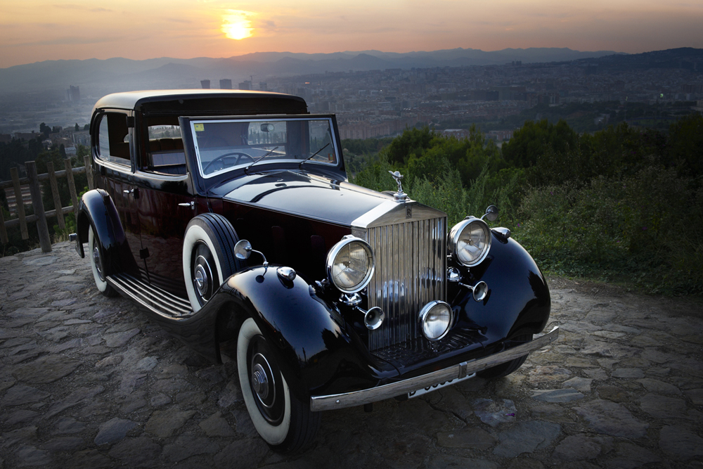 barcelona-spain-luxury-travel-incoming-dmc-concierge-vintage-car-2